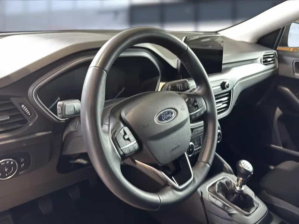 Ford Focus Cool & Connect Bluetooth Navi LED Klima 06/2022-photo-8