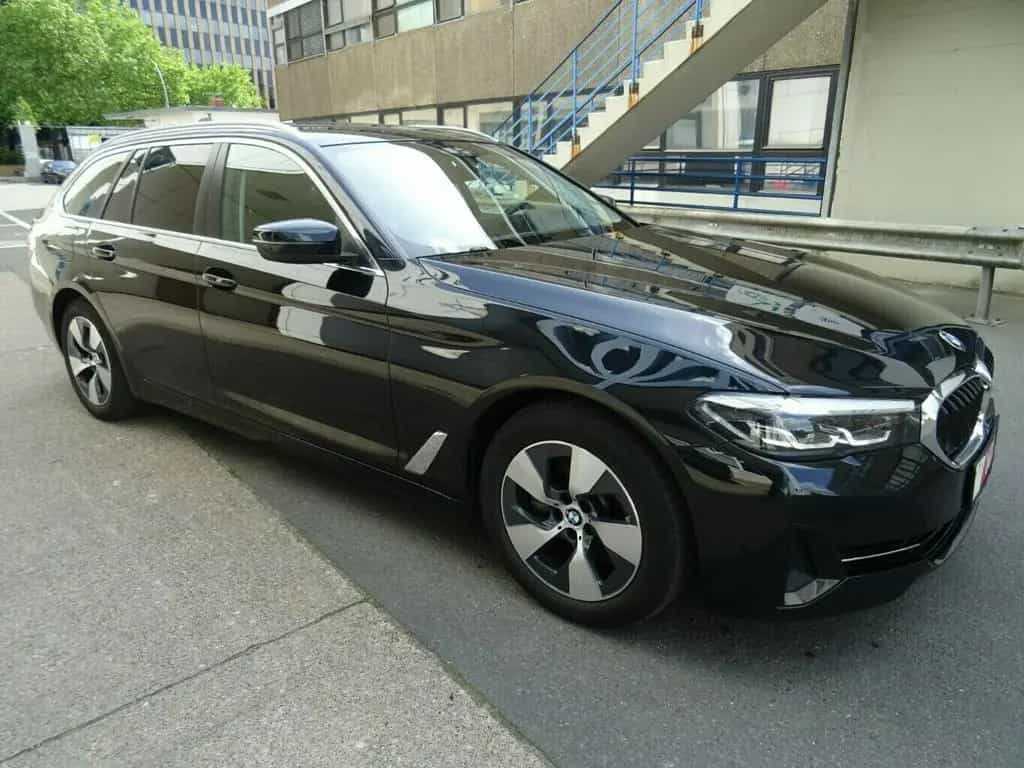 BMW 520 d Tour Autom,Leder,AHK,ACC,Kamera 10/2021-photo-11