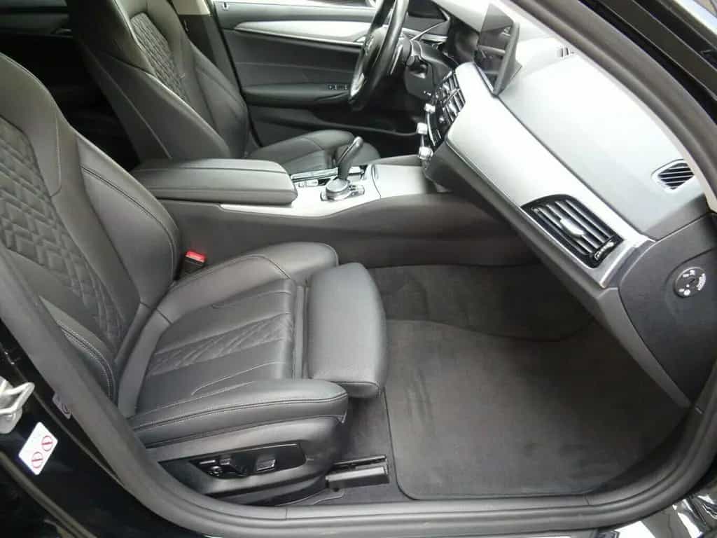 BMW 520 d Tour Autom,Leder,AHK,ACC,Kamera 10/2021-photo-5