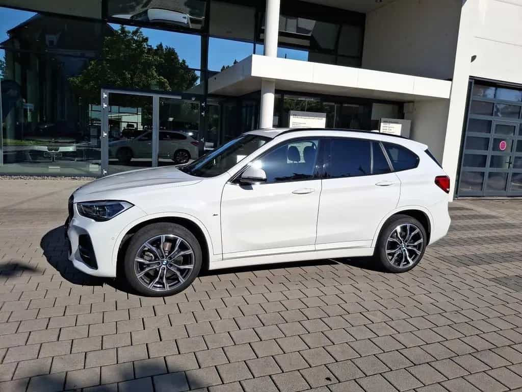 BMW X1 xDrive20i M Sport Navi Plus Rückfahrkamera ED 06/2020-photo-2