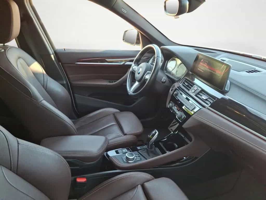 BMW X1 xDrive20i M Sport Navi Plus Rückfahrkamera ED 06/2020-photo-8