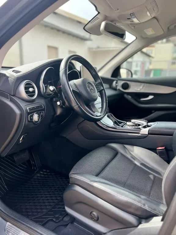 Mercedes-Benz GLC 250 4Matic*KAMERA*SCHECKHEFT*AHK 10/2018-photo-11