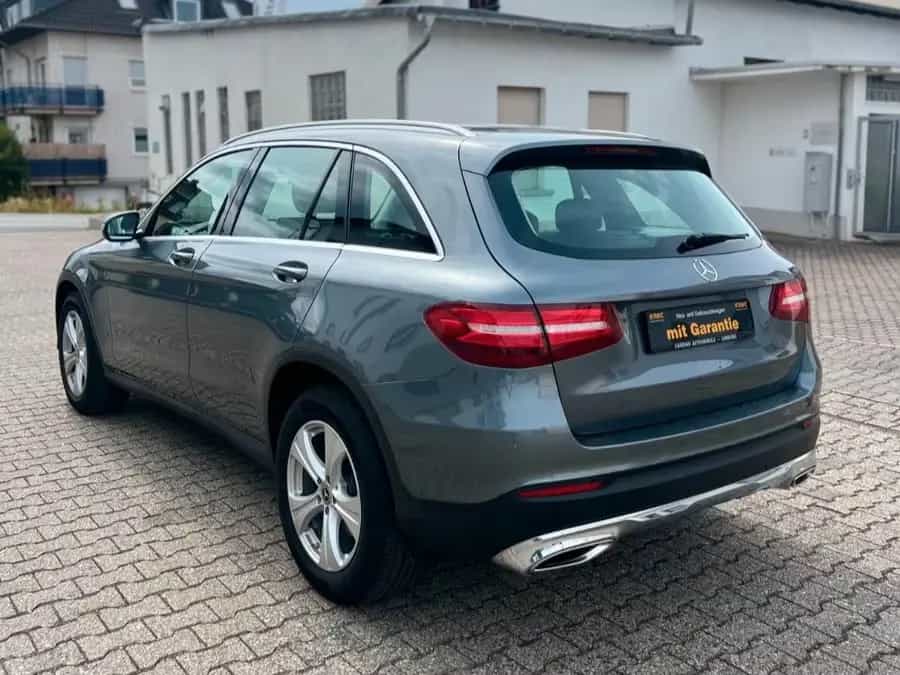 Mercedes-Benz GLC 250 4Matic*KAMERA*SCHECKHEFT*AHK 10/2018-photo-5