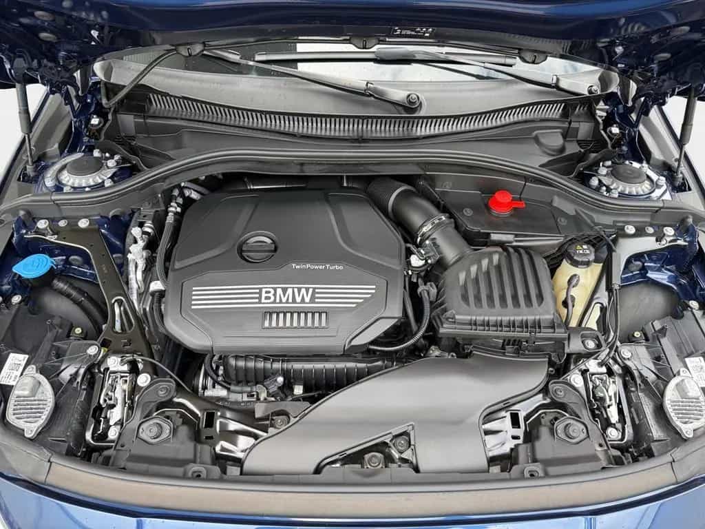 BMW 118 i Aut. Sport Line AHK+Lenkradhzg+SHZ+LED+Navi 05/2022-photo-16