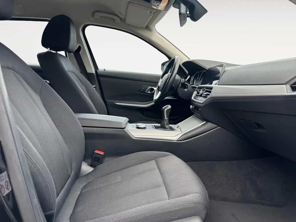 BMW 320 d Advantage DAB WLAN Tempomat Klimaaut. Shz 01/2020-photo-14