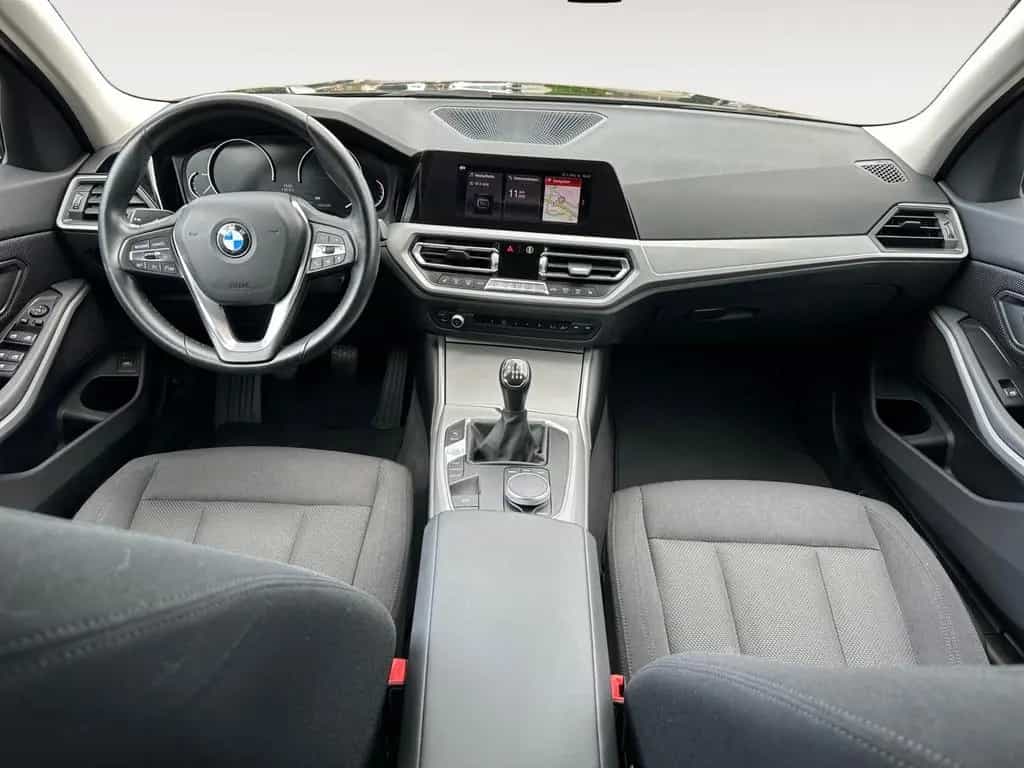 BMW 320 d Advantage DAB WLAN Tempomat Klimaaut. Shz 01/2020-photo-9