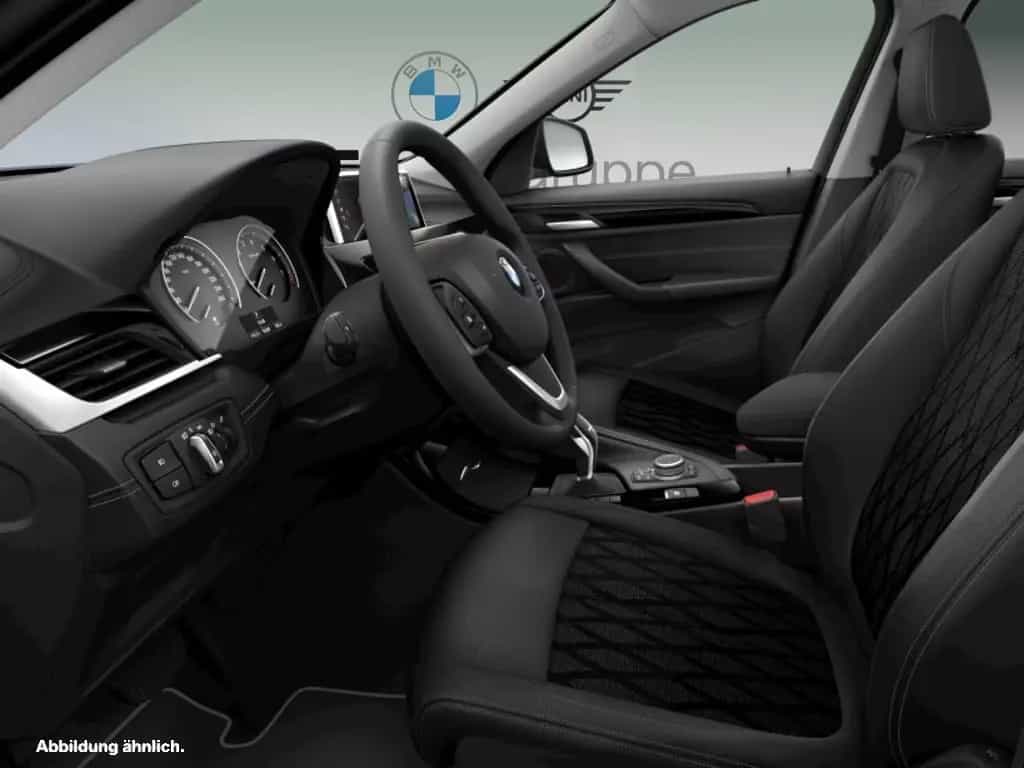 BMW X1 sDrive20i xLine xLine | RFK LORDOSE LED SHZ 12/2019-photo-2