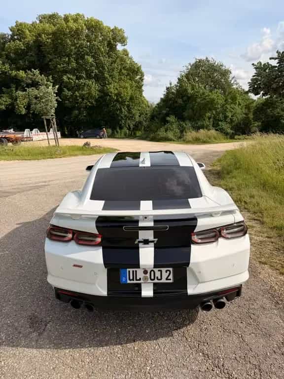 Chevrolet Camaro 2SS Coupé 6.2 V8 10-Gang Auto. TÜV neu 12/2018-photo-1