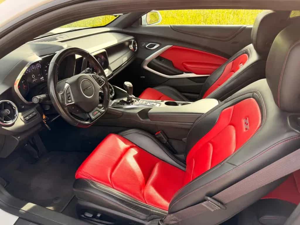 Chevrolet Camaro 2SS Coupé 6.2 V8 10-Gang Auto. TÜV neu 12/2018-photo-6