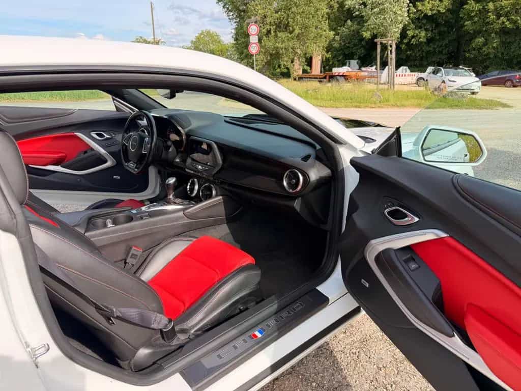 Chevrolet Camaro 2SS Coupé 6.2 V8 10-Gang Auto. TÜV neu 12/2018-photo-7