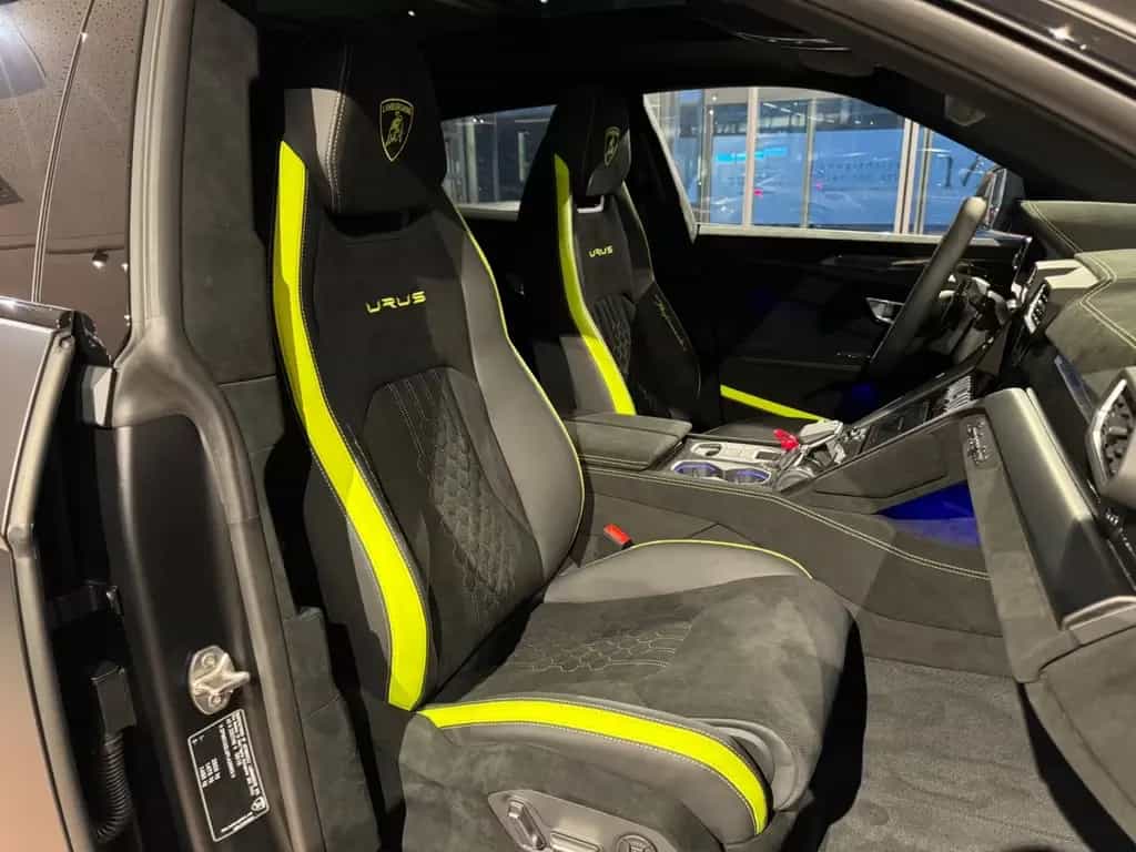 Lamborghini Urus Performante  Matt Lack/Panorama/B&O/23" 11/2023-photo-18