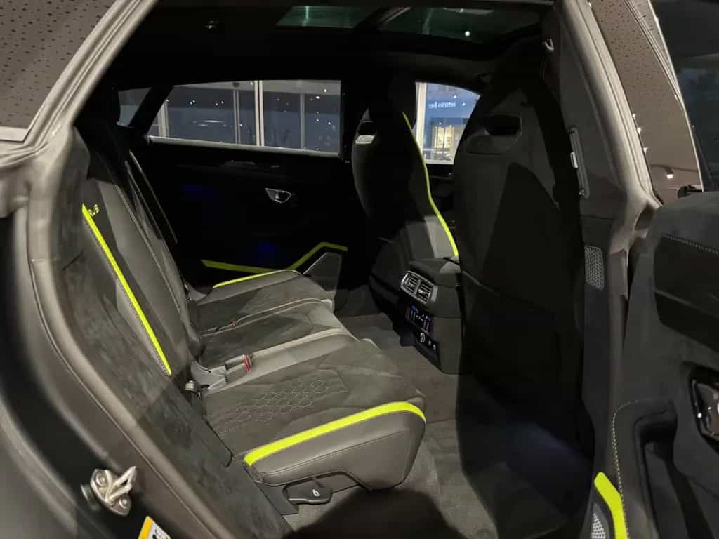 Lamborghini Urus Performante  Matt Lack/Panorama/B&O/23" 11/2023-photo-25