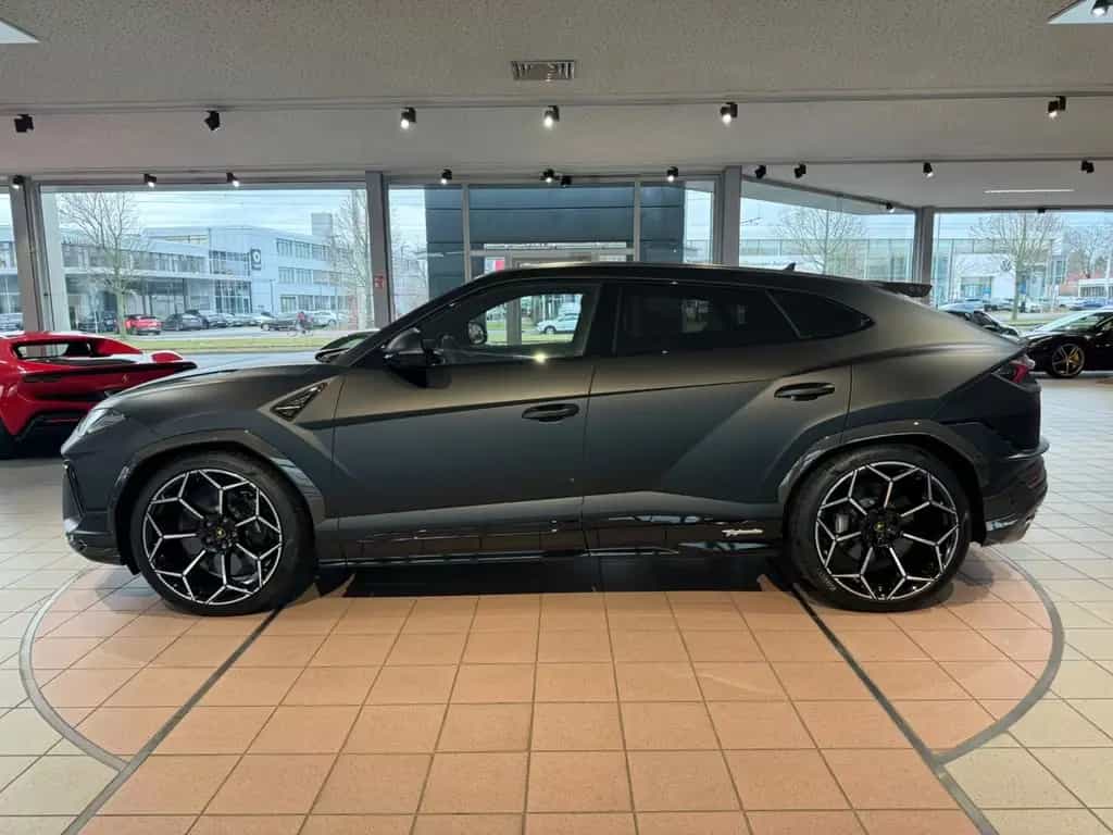 Lamborghini Urus Performante  Matt Lack/Panorama/B&O/23" 11/2023-photo-4