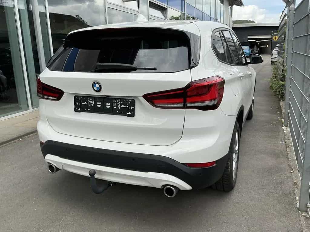 BMW X1 18d Advantage sDrive Navi R.Cam AHK LED SHZ 06/2022-photo-1