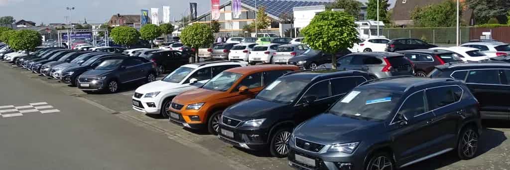 Audi A4 35 TFSI / LEDER / R-KAMERA / NAVI / LED / ACC 03/2023-photo-0