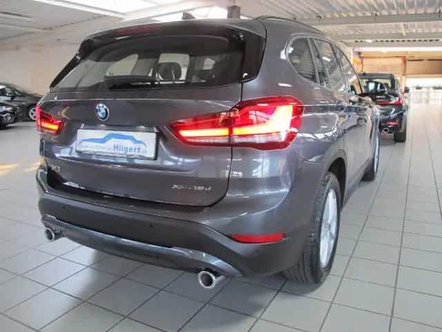 BMW X1 X-Drive 18d LED MFL Komfortz. Navi. PDC v+h 02/2020-photo-1