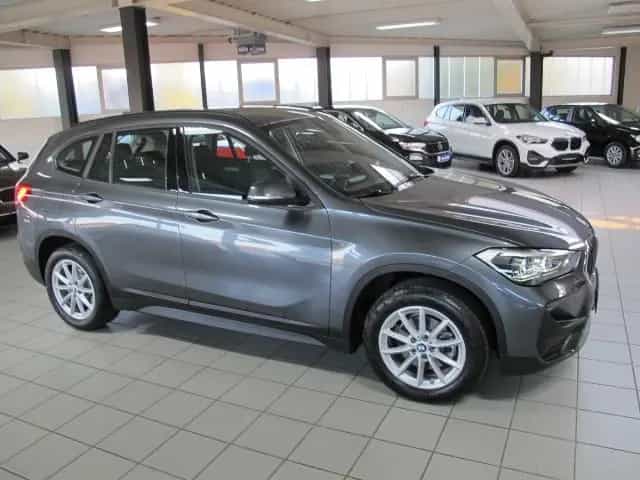 BMW X1 X-Drive 18d LED MFL Komfortz. Navi. PDC v+h 02/2020-photo-14