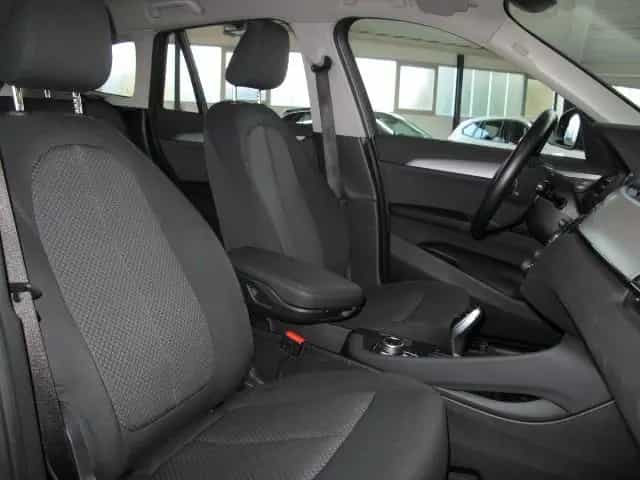 BMW X1 X-Drive 18d LED MFL Komfortz. Navi. PDC v+h 02/2020-photo-3