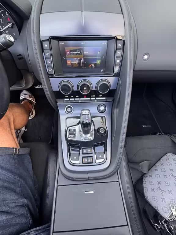 Jaguar F-Type Cabriolet P300 Kamera Klappenauspuff LED 03/2018-photo-17