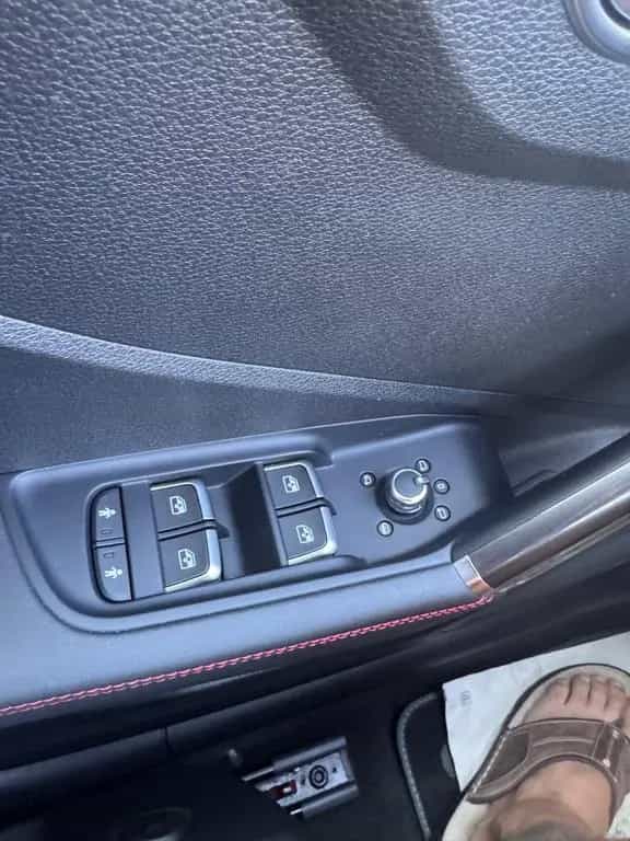 Audi SQ2 2.0 TFSI quattro 19 ZOLL LED AHK HEAD UP 09/2019-photo-47
