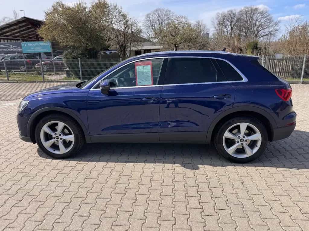 Audi Q3 35 TDI S-LINE  Virtual LED AHK 19Zoll Kamera 06/2021-photo-1