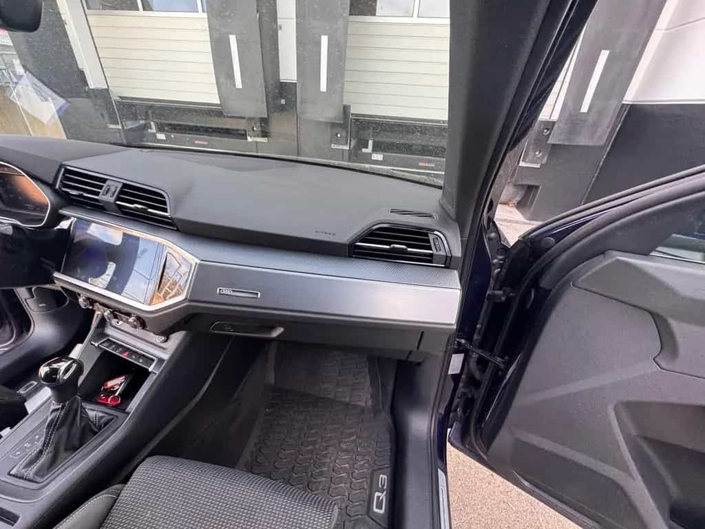 Audi Q3 35 TDI S-LINE  Virtual LED AHK 19Zoll Kamera 06/2021-photo-29