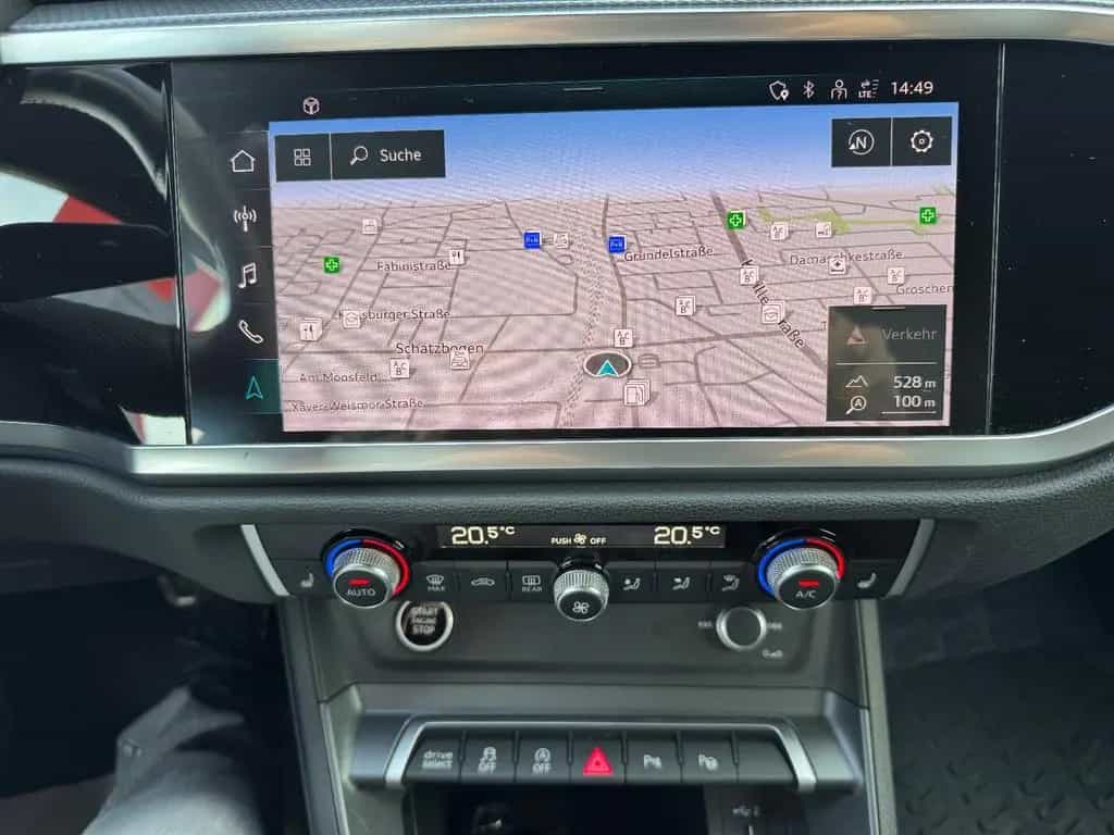 Audi Q3 35 TDI S-LINE  Virtual LED AHK 19Zoll Kamera 06/2021-photo-31
