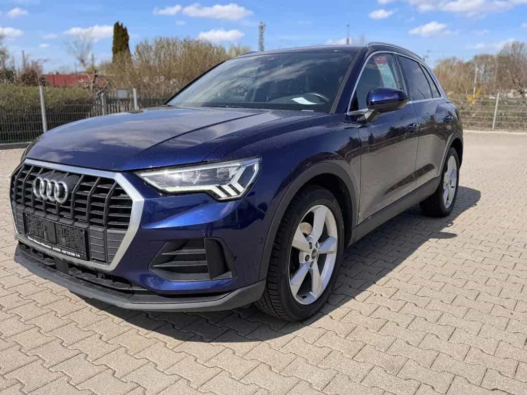 Audi Q3 35 TDI S-LINE  Virtual LED AHK 19Zoll Kamera 06/2021-photo-9