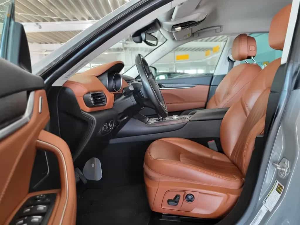 Maserati Levante 3.0 Turbo V6 "Premium Lackierung" Sound 01/2017-photo-19