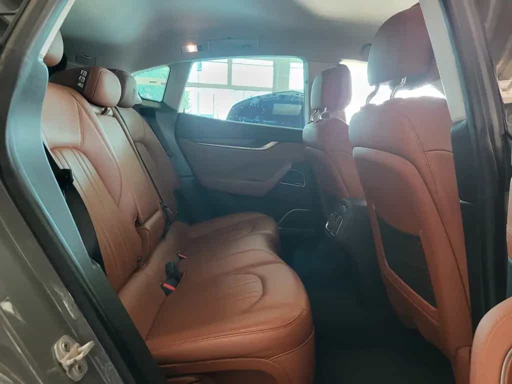 Maserati Levante 3.0 Turbo V6 "Premium Lackierung" Sound 01/2017-photo-25