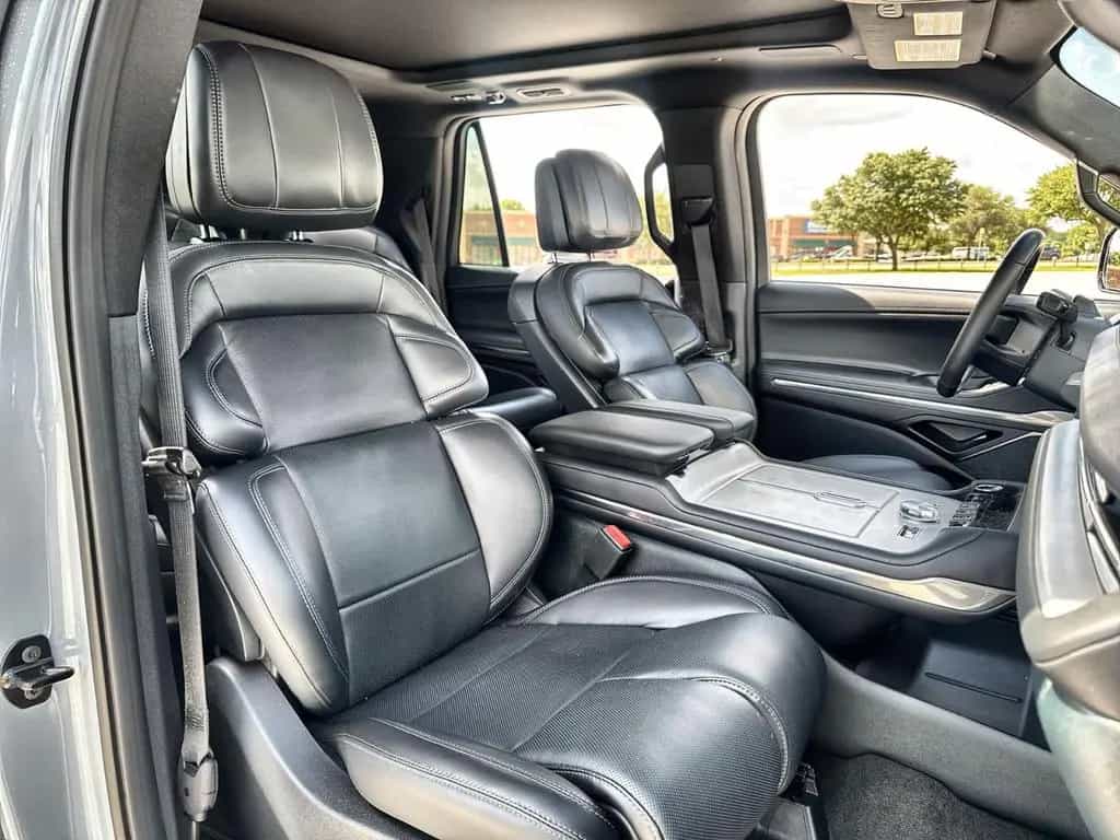Lincoln Navigator Reserve MY25 12/2025-photo-9
