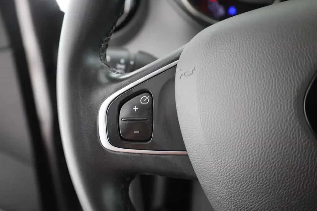 Renault Captur 1.3 TCe Intens Aut. LED Navi Kamera 08/2019-photo-14