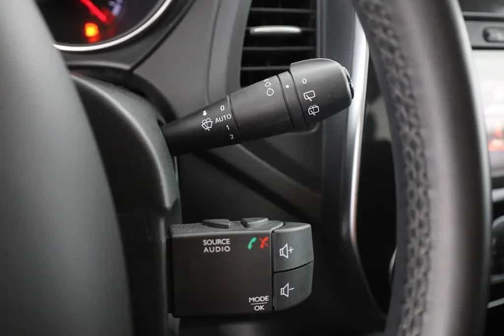 Renault Captur 1.3 TCe Intens Aut. LED Navi Kamera 08/2019-photo-18