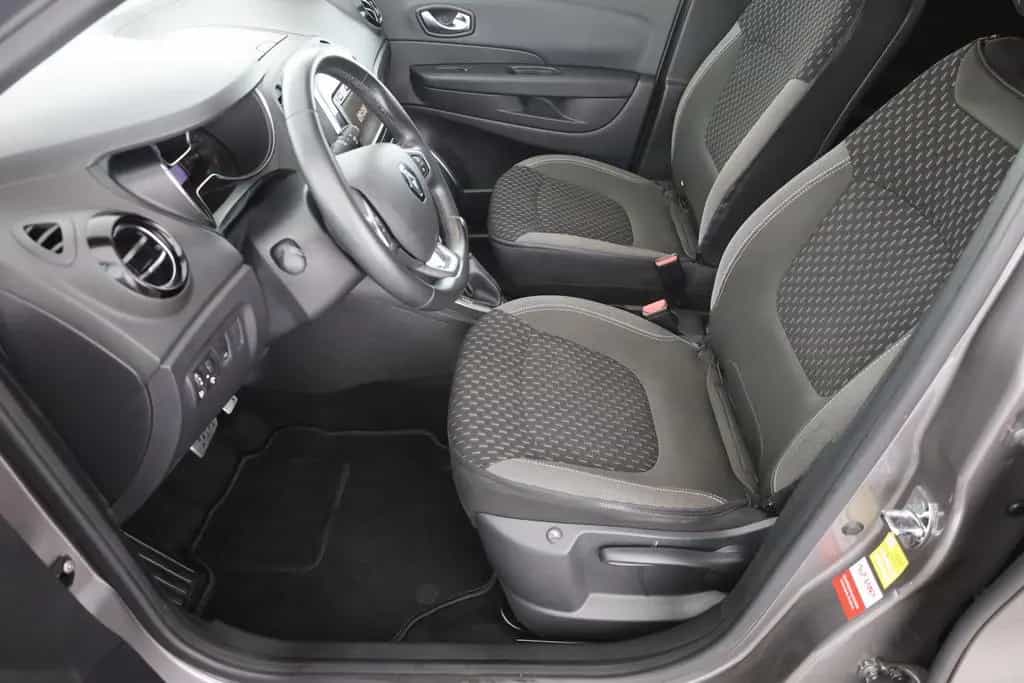 Renault Captur 1.3 TCe Intens Aut. LED Navi Kamera 08/2019-photo-21