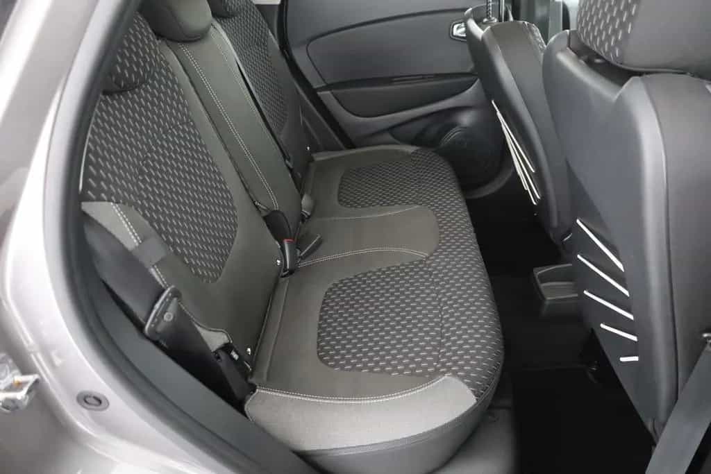 Renault Captur 1.3 TCe Intens Aut. LED Navi Kamera 08/2019-photo-23