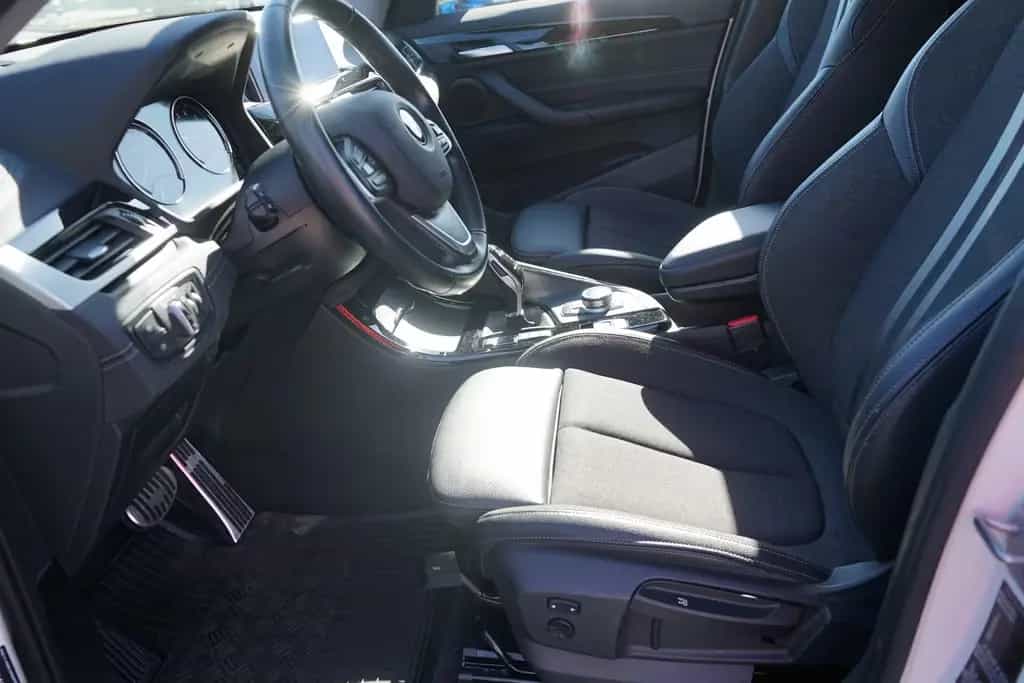 BMW X1 sDrive 18 i Sport Line Aut. LED AAC AHK SHZ 03/2020-photo-18