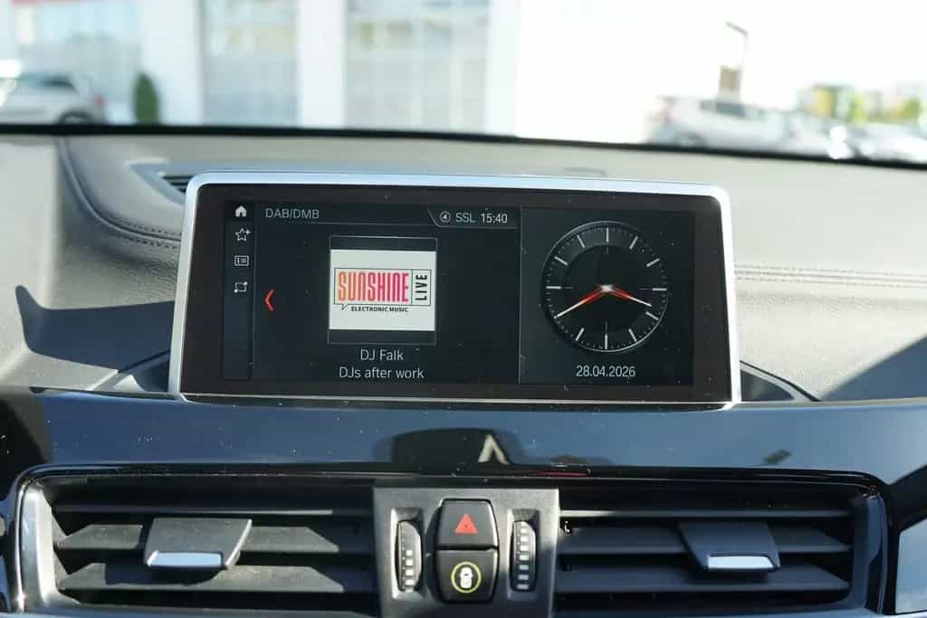 BMW X1 sDrive 18 i Sport Line Aut. LED AAC AHK SHZ 03/2020-photo-27