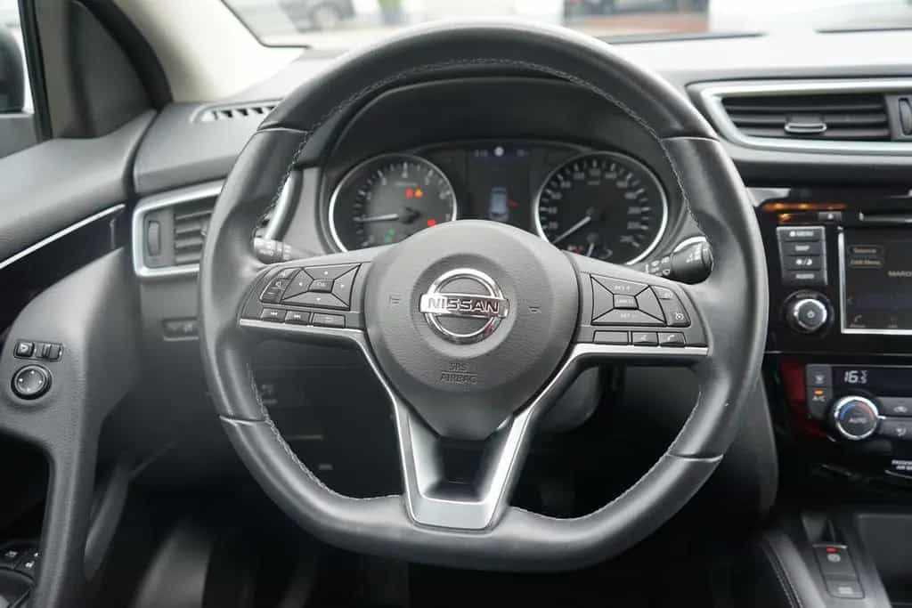 Nissan Qashqai 1.3 Zama Navi Panorama 360° DAB Kamera 03/2021-photo-13