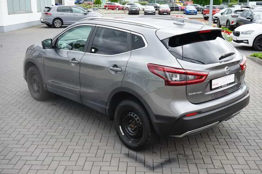 Nissan Qashqai 1.3 Zama Navi Panorama 360° DAB Kamera 03/2021-photo-8