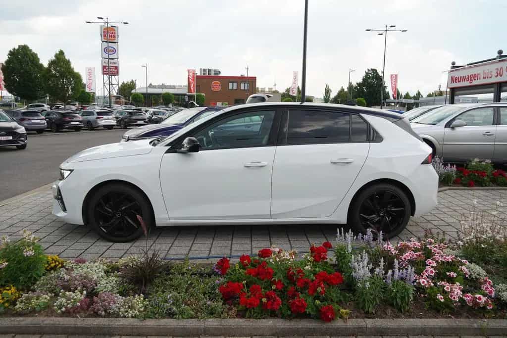 Opel Astra GS-Line 1.2 Turbo Aut. LED ACC Kamera 10/2023-photo-4