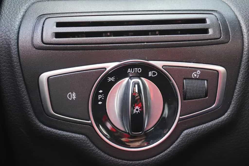 Mercedes-Benz C 180 C180 T-Modell CGI Avantgarde 03/2016-photo-21