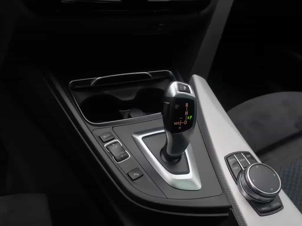BMW 320 Gran Turismo M Sport Kamera Alarm HUD 19Zoll 06/2018-photo-22