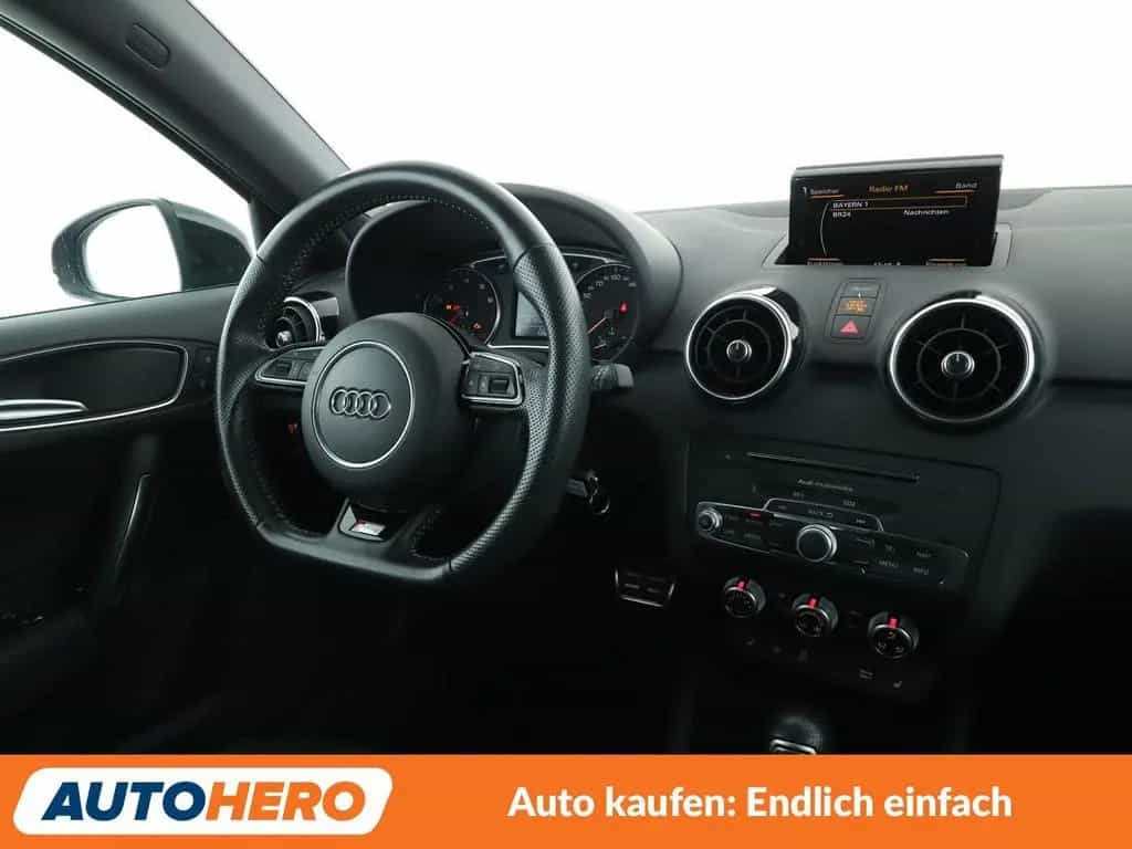 Audi A1 Sportback 1.8 TFSI Sport Aut.*XENON*PDC*SHZ* 02/2018-photo-12