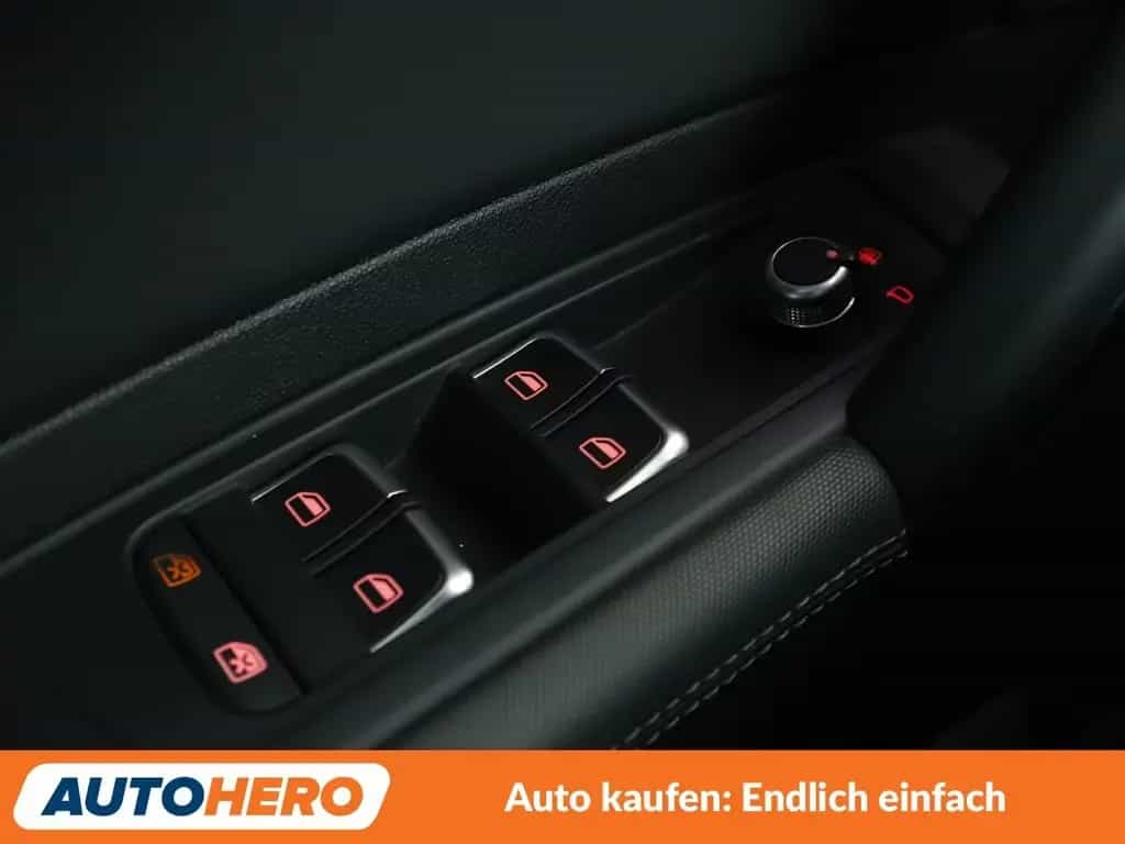 Audi A1 Sportback 1.8 TFSI Sport Aut.*XENON*PDC*SHZ* 02/2018-photo-25