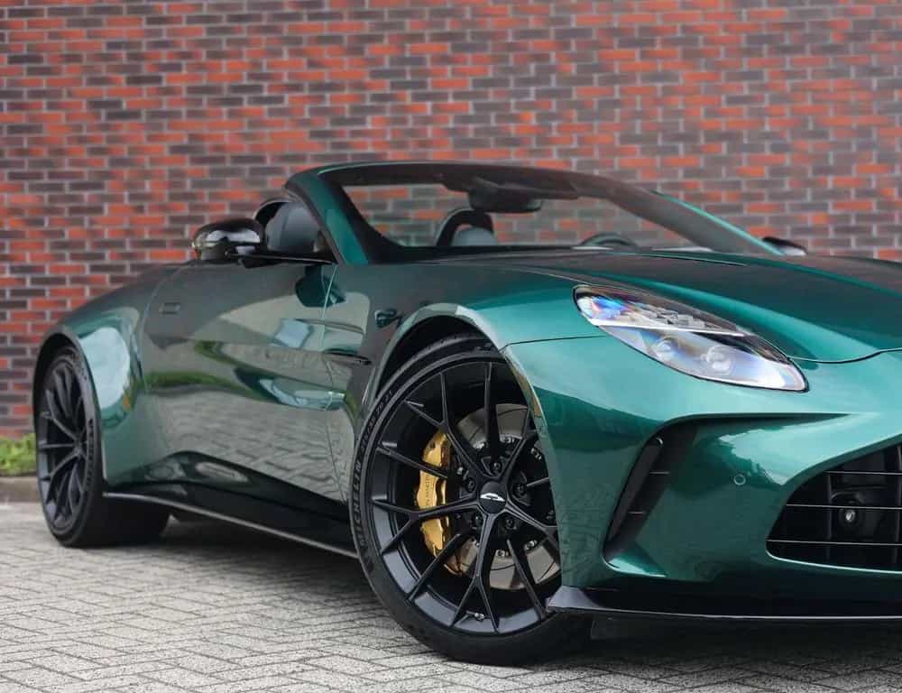 Aston Martin V8 Vantage Vantage Roadster 4.0 V8 | Malachite - B&W 09/2025-photo-5