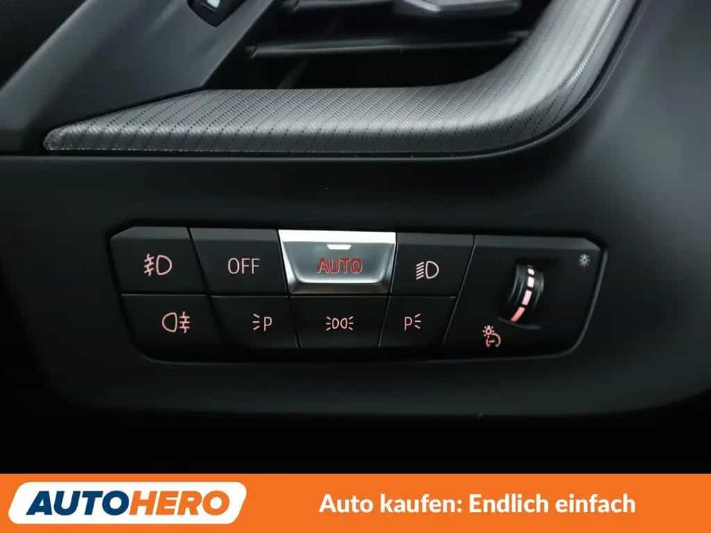 BMW 120 i M Sport Aut.*NAVI*LED*TEMPO*PDC*SHZ* 10/2021-photo-25