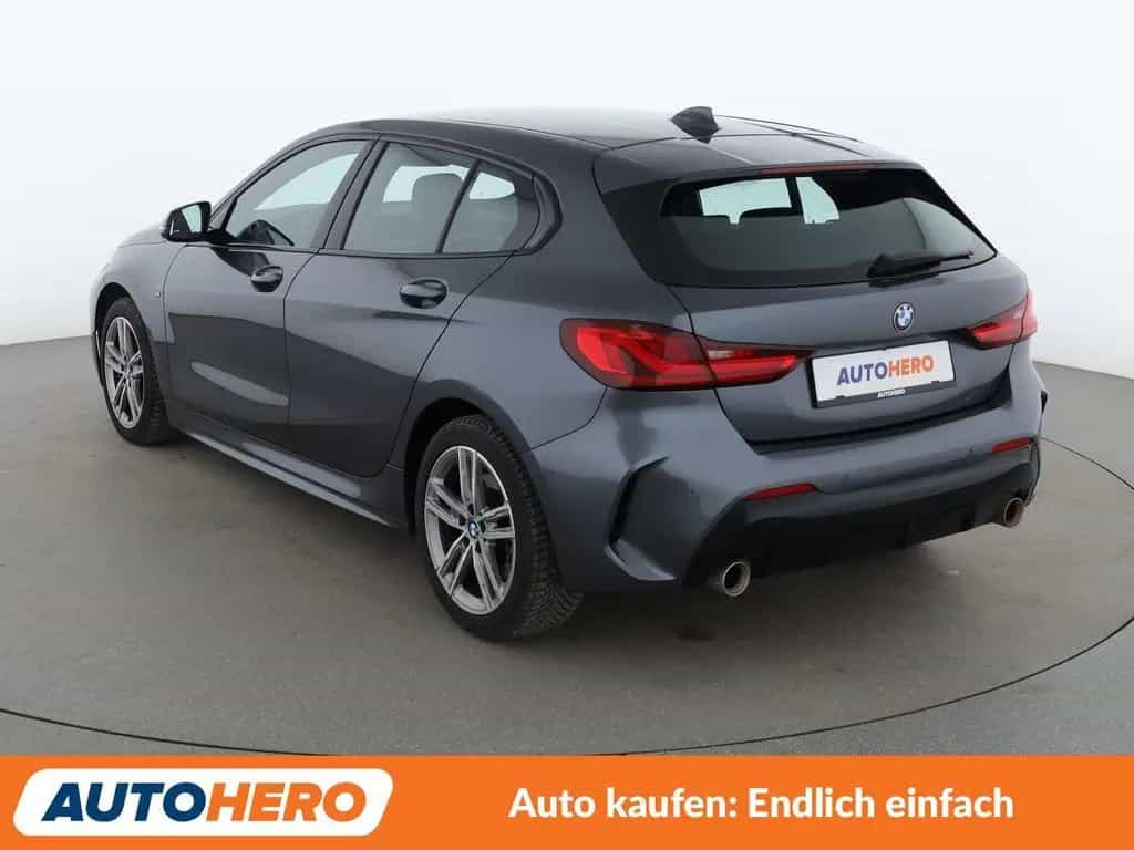 BMW 120 i M Sport Aut.*NAVI*LED*TEMPO*PDC*SHZ* 10/2021-photo-3