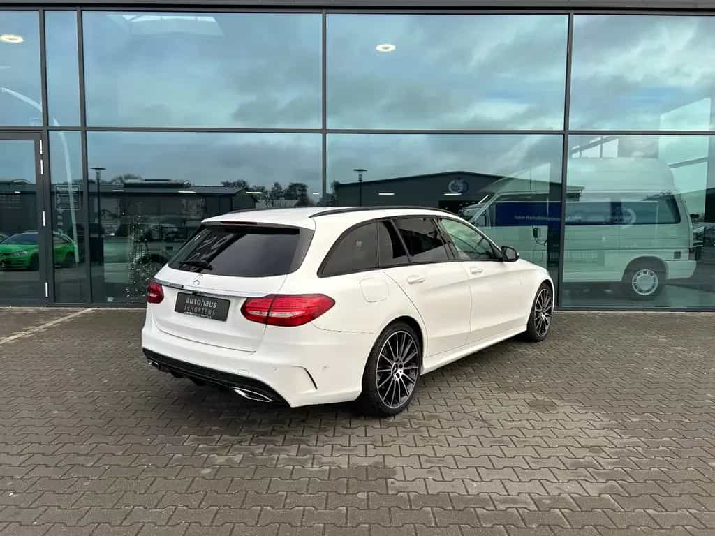 Mercedes-Benz C 200 C200 T AMG-Line Night*LED*LEDER*BURMESTER* 11/2017-photo-1