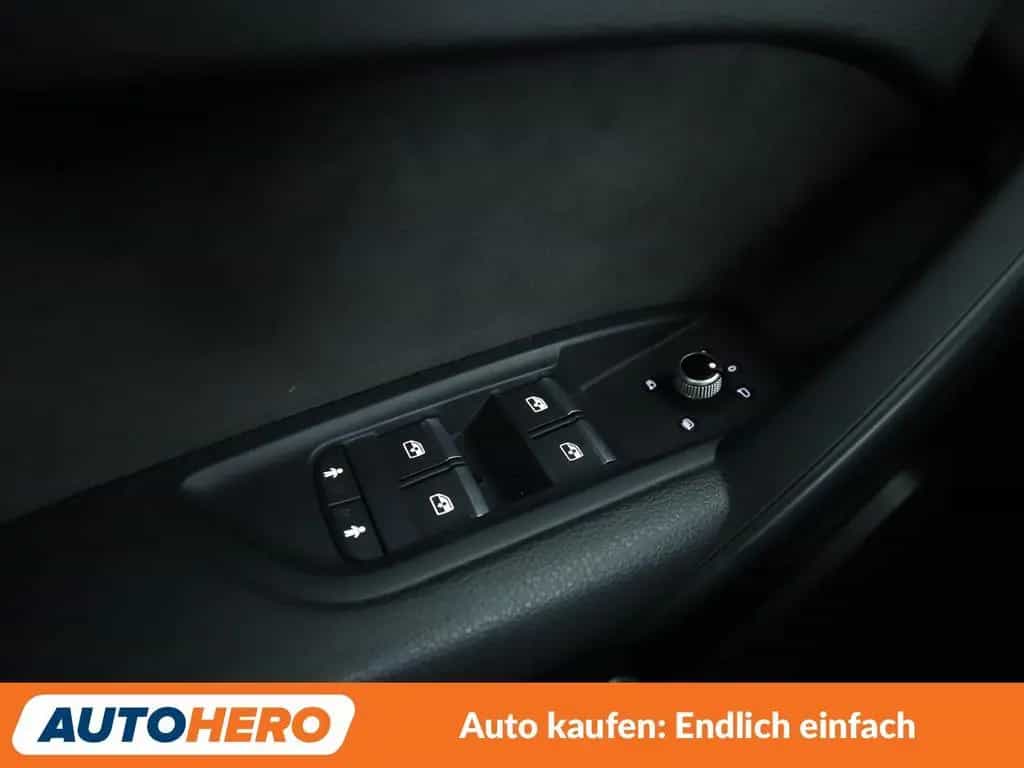 Audi Q5 2.0 TFSI quattro Design Aut.*NAVI*CAM*SHZ* 04/2018-photo-27