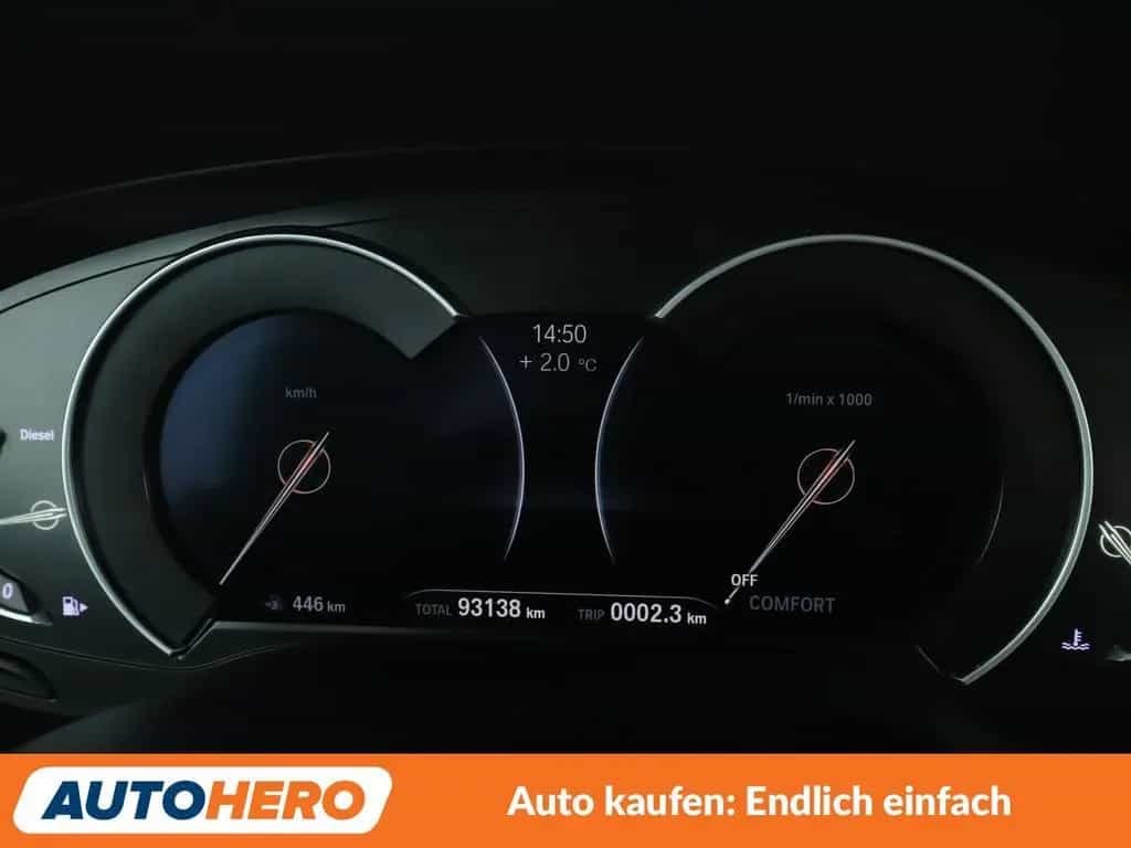 BMW 530 d Luxury Line Aut.*NAV*LED*HUD*TEMPO*CAM* 04/2017-photo-19